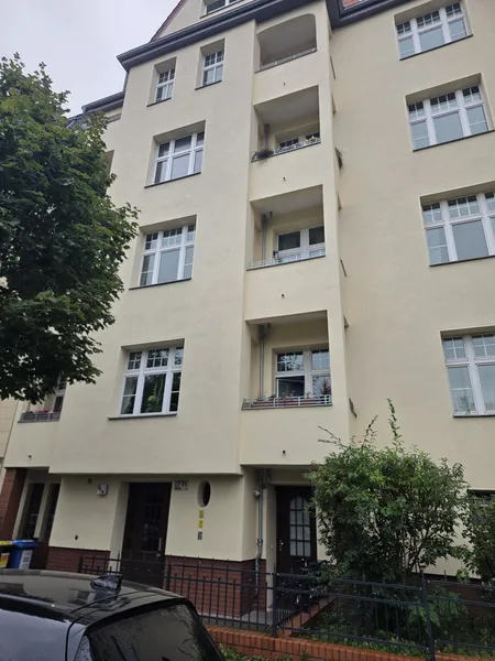 Wunderschöne, komplett kernsanierte 3-Zimmer-Wohnung in erstklassigem Zustand. — photo 1